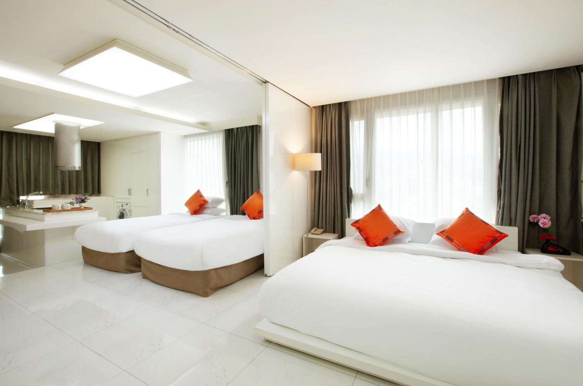 Shin Shin Hotel Jeju Ocean Seogwipo Dış mekan fotoğraf