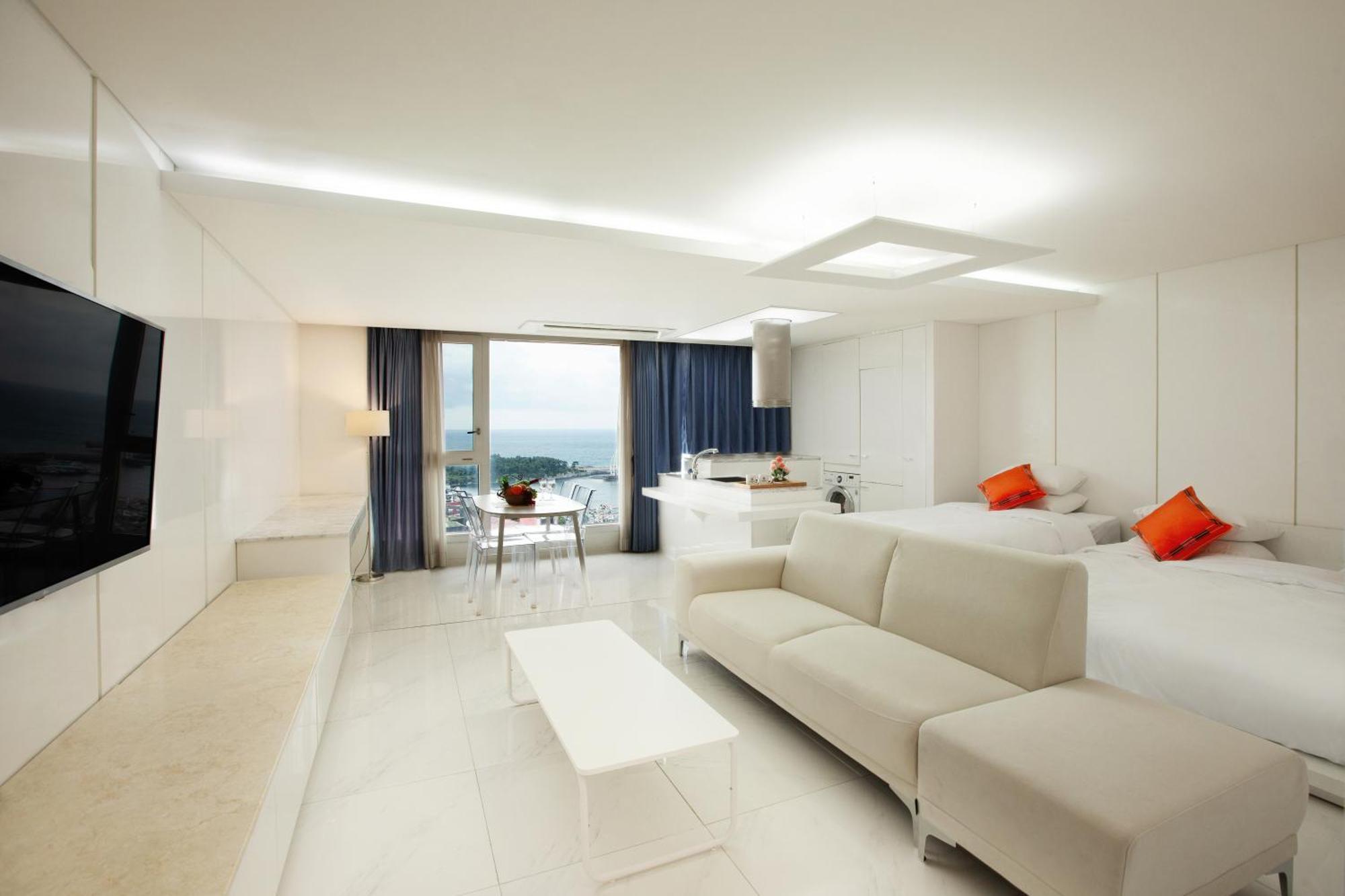 Shin Shin Hotel Jeju Ocean Seogwipo Dış mekan fotoğraf