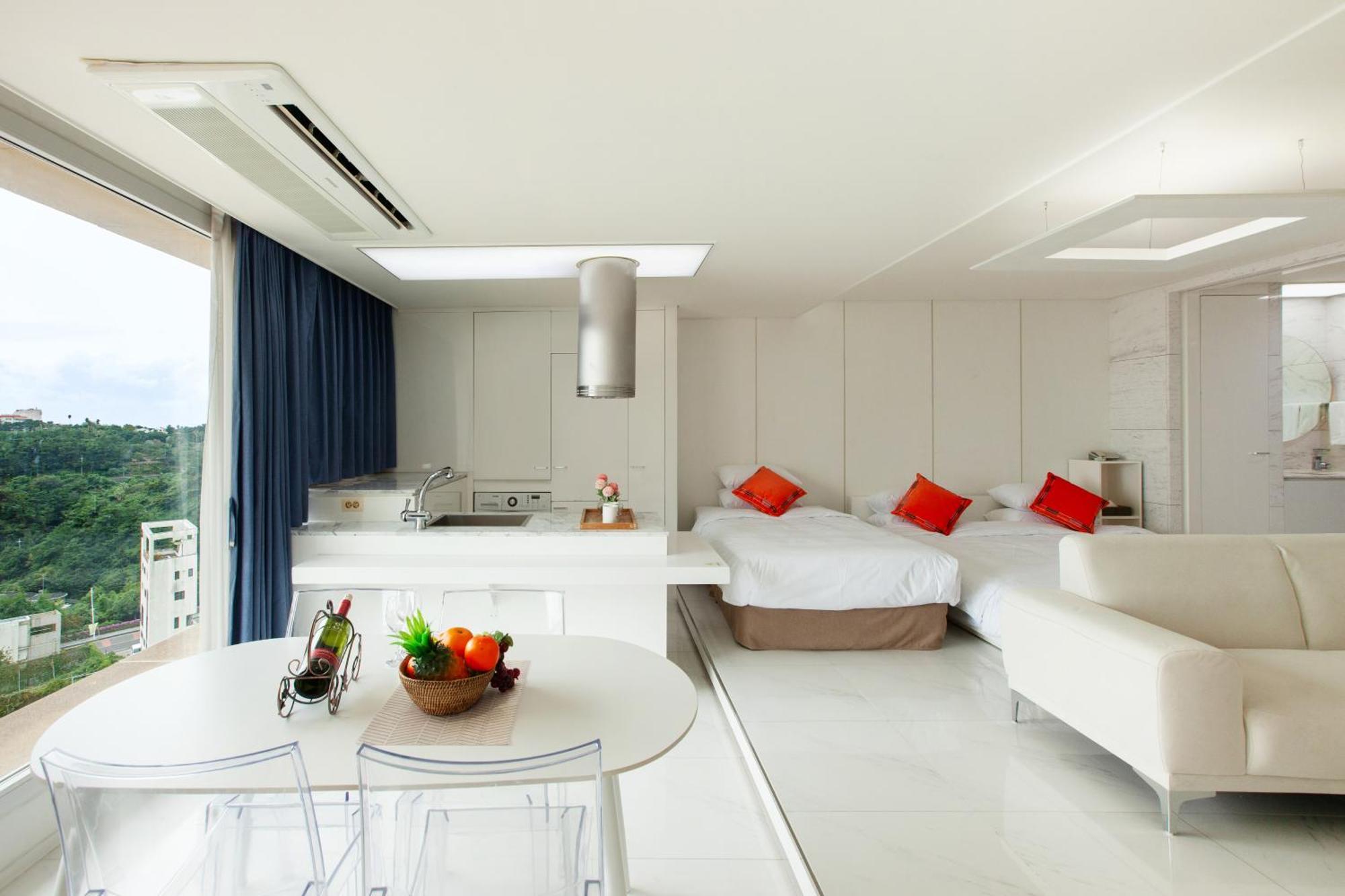 Shin Shin Hotel Jeju Ocean Seogwipo Dış mekan fotoğraf