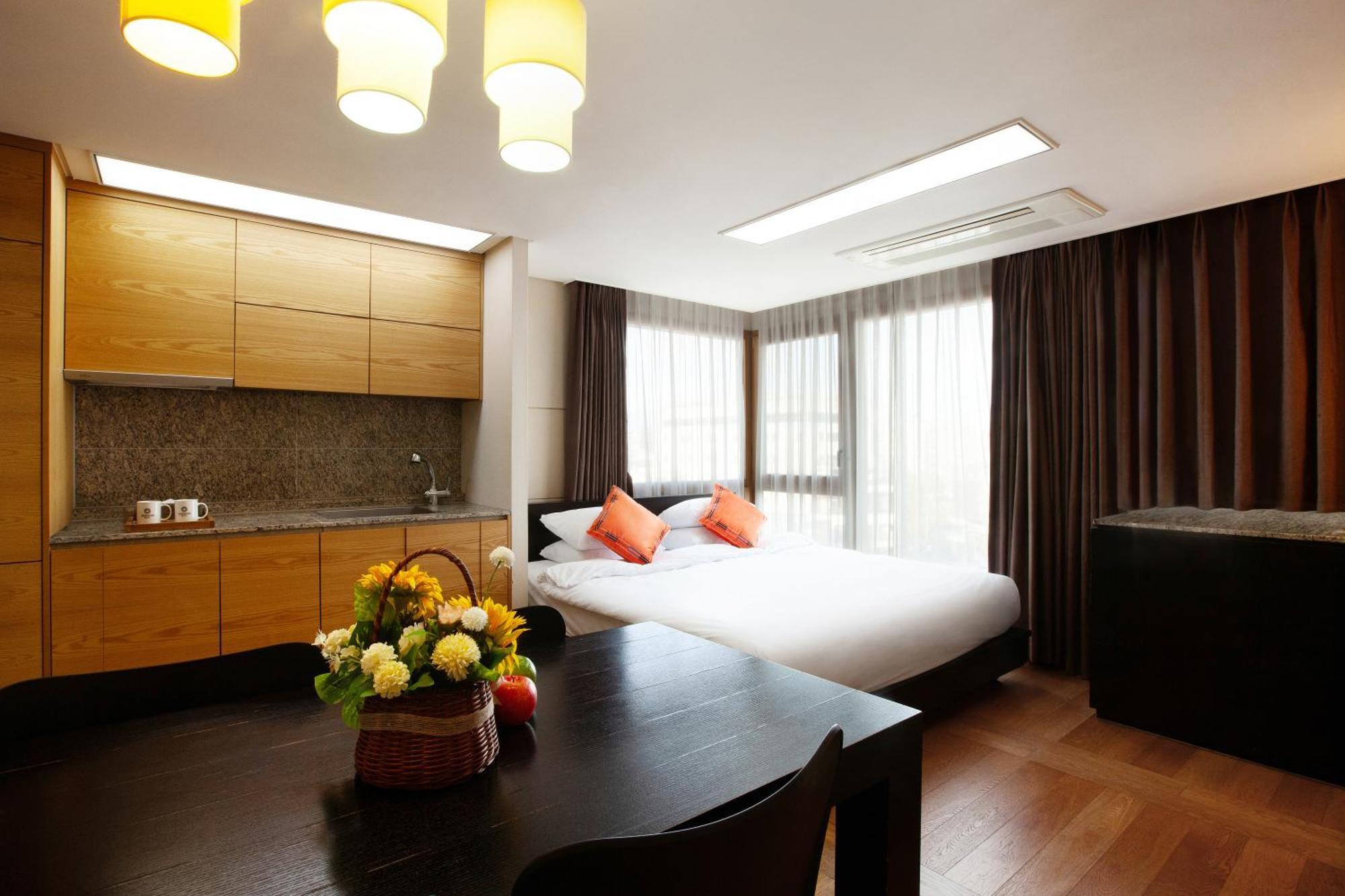 Shin Shin Hotel Jeju Ocean Seogwipo Dış mekan fotoğraf
