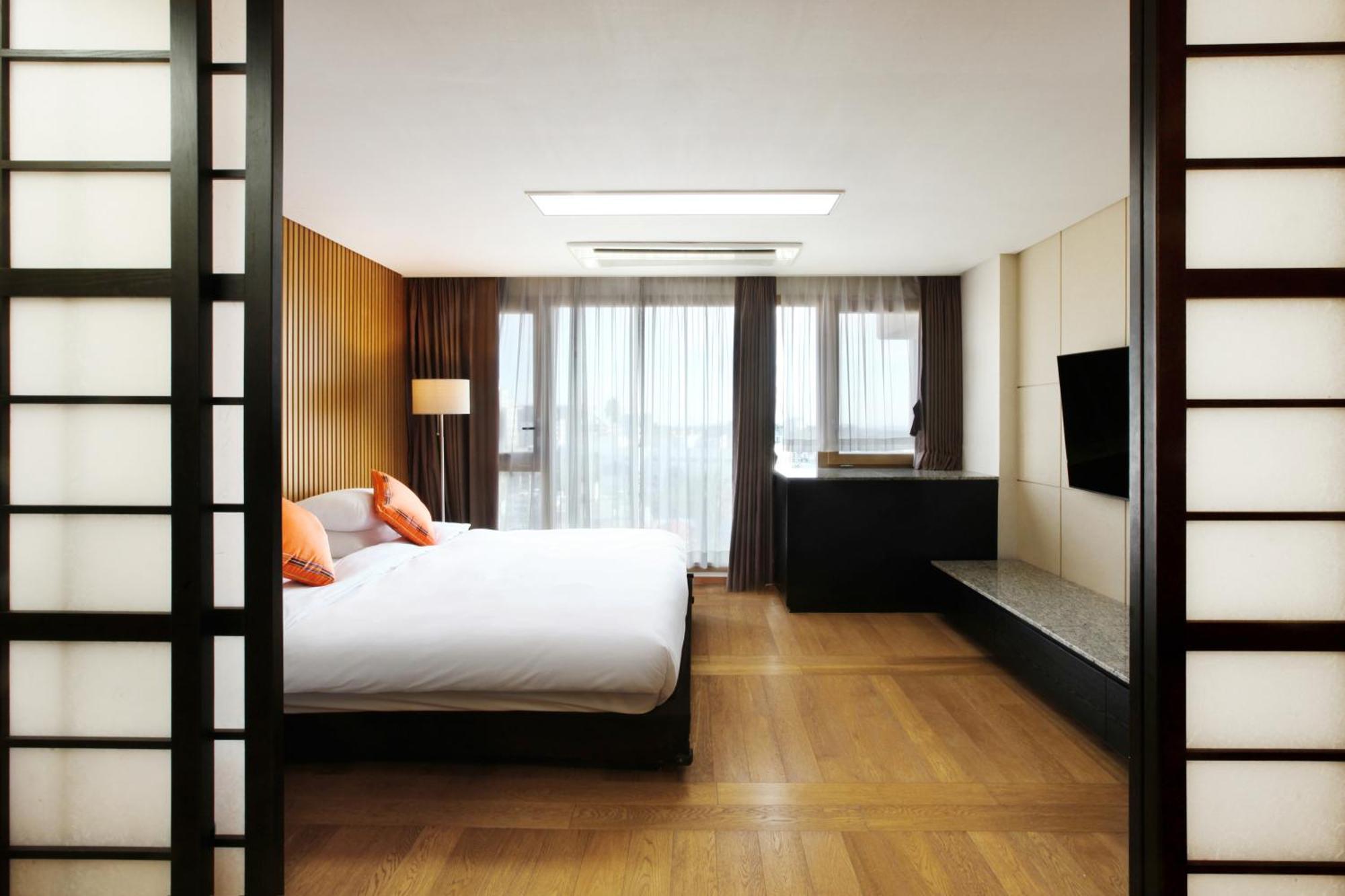 Shin Shin Hotel Jeju Ocean Seogwipo Dış mekan fotoğraf